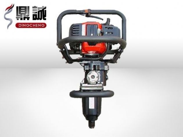 點(diǎn)擊查看詳細(xì)信息<br>標(biāo)題：便攜式內(nèi)燃扳手 閱讀次數(shù)：4567