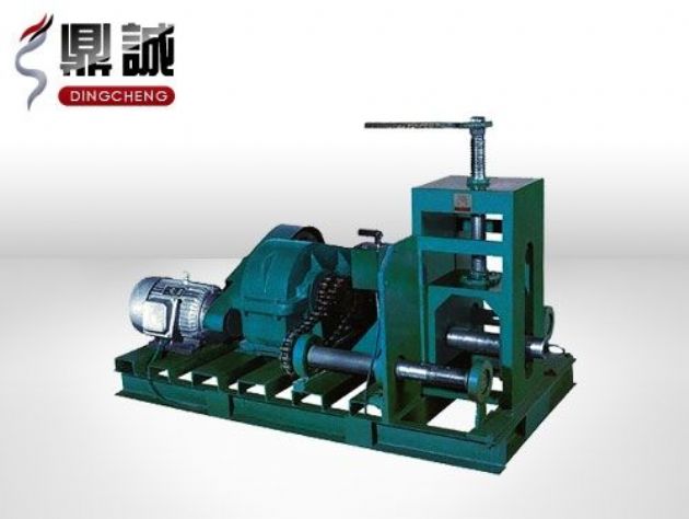 點擊查看詳細信息<br>標題：臥式多功能滾動彎管機 閱讀次數(shù)：4947